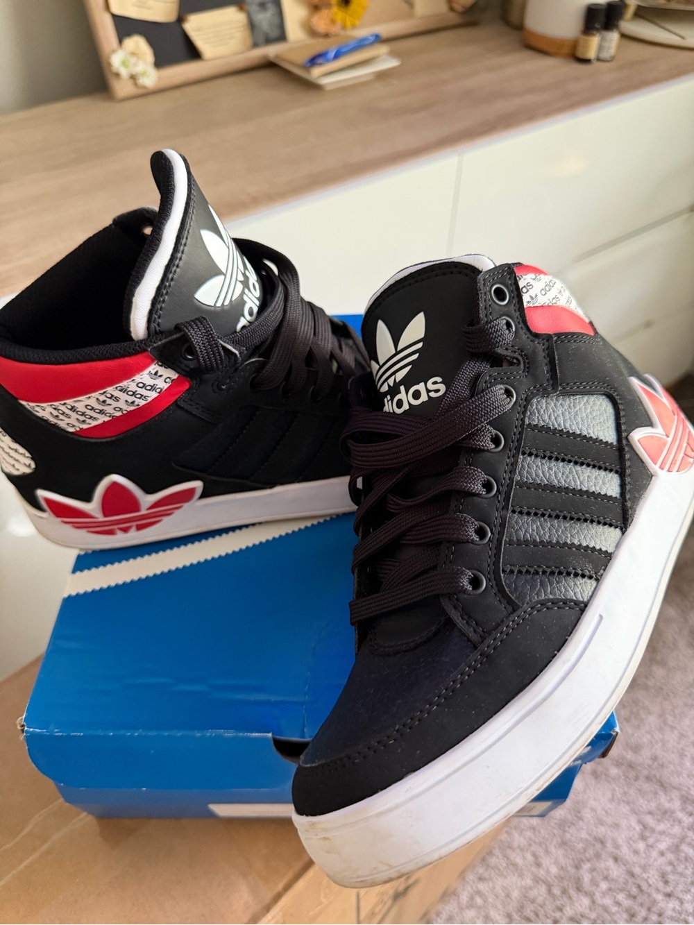 Adidas Originals Hardcourt Hi J Black Red High Top Sneakers 4.5